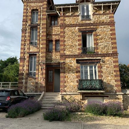 Logement A 20 Min De Paris Avec Parking Gratuit Eaubonne Exterior foto